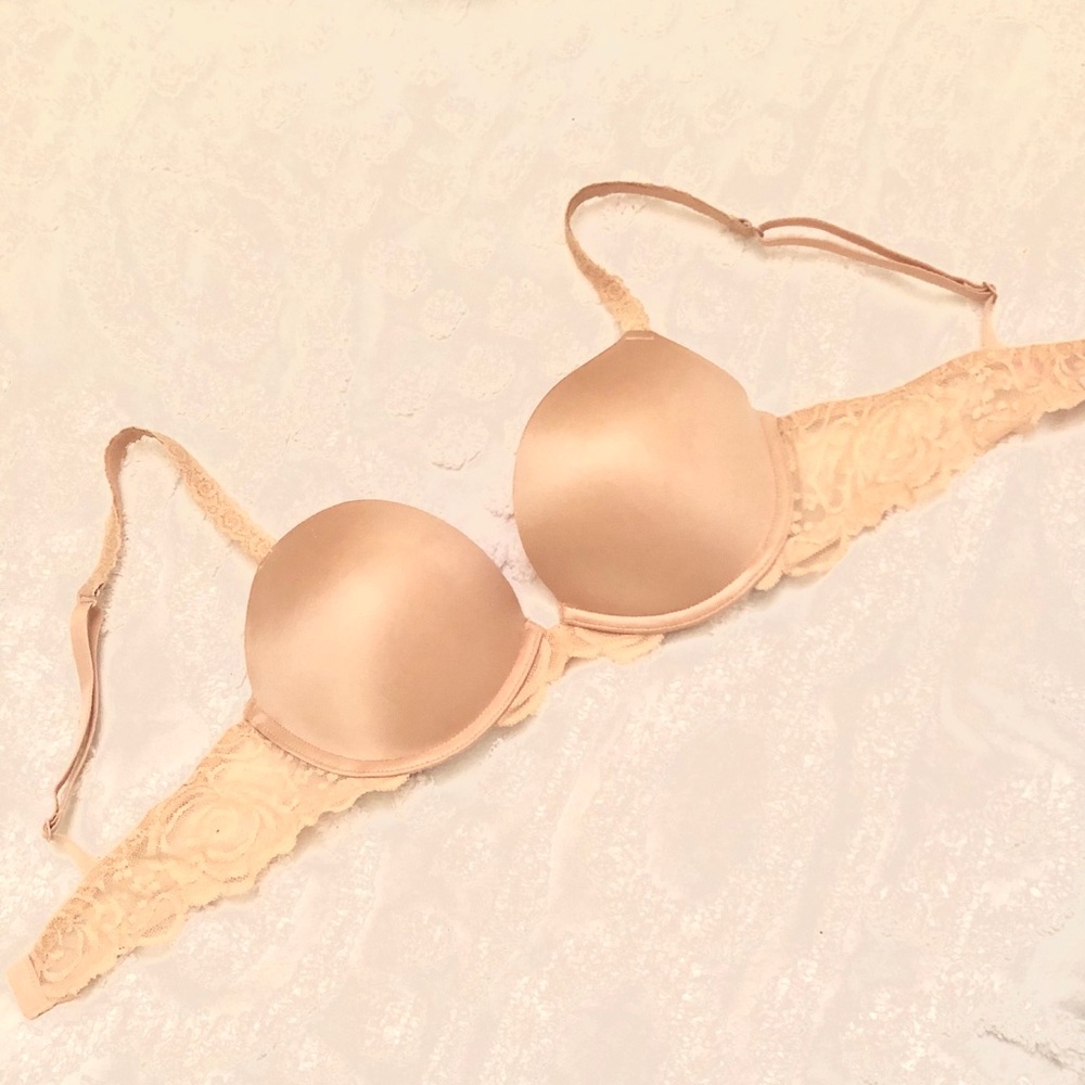 Victoria’s Secret Nude Push-up/Pigeonnant Bra!